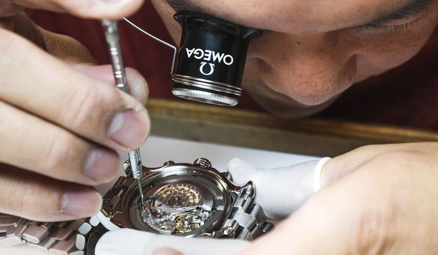 Watch shop near top me repair